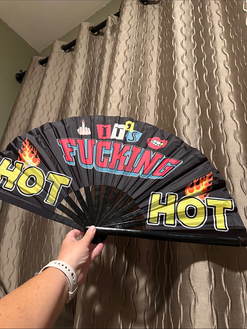 Rave Fan it’s HOT